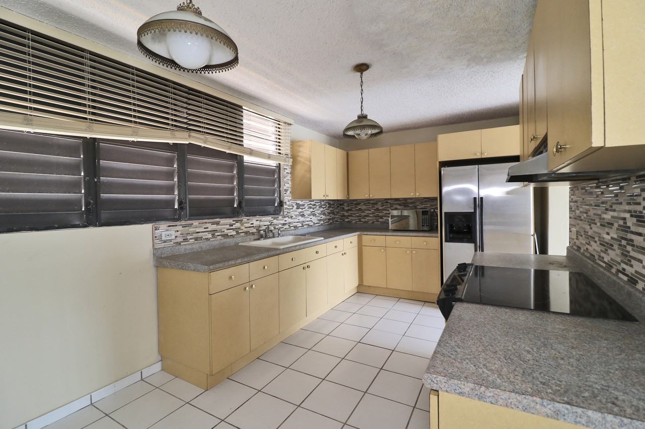 Cond Atrium Plaza #106A - Photo 2 of 15