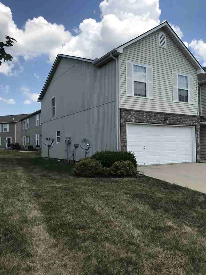 3101 NW Gateway Dr - Photo 2 of 18