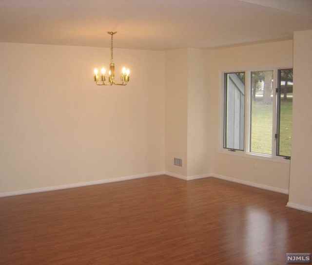 6 Braeburn Dr - Photo 3 of 6