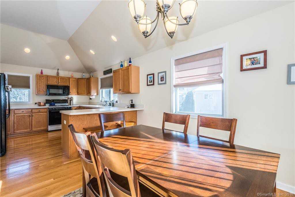 35 Copper Creek Cir - Photo 3 of 14