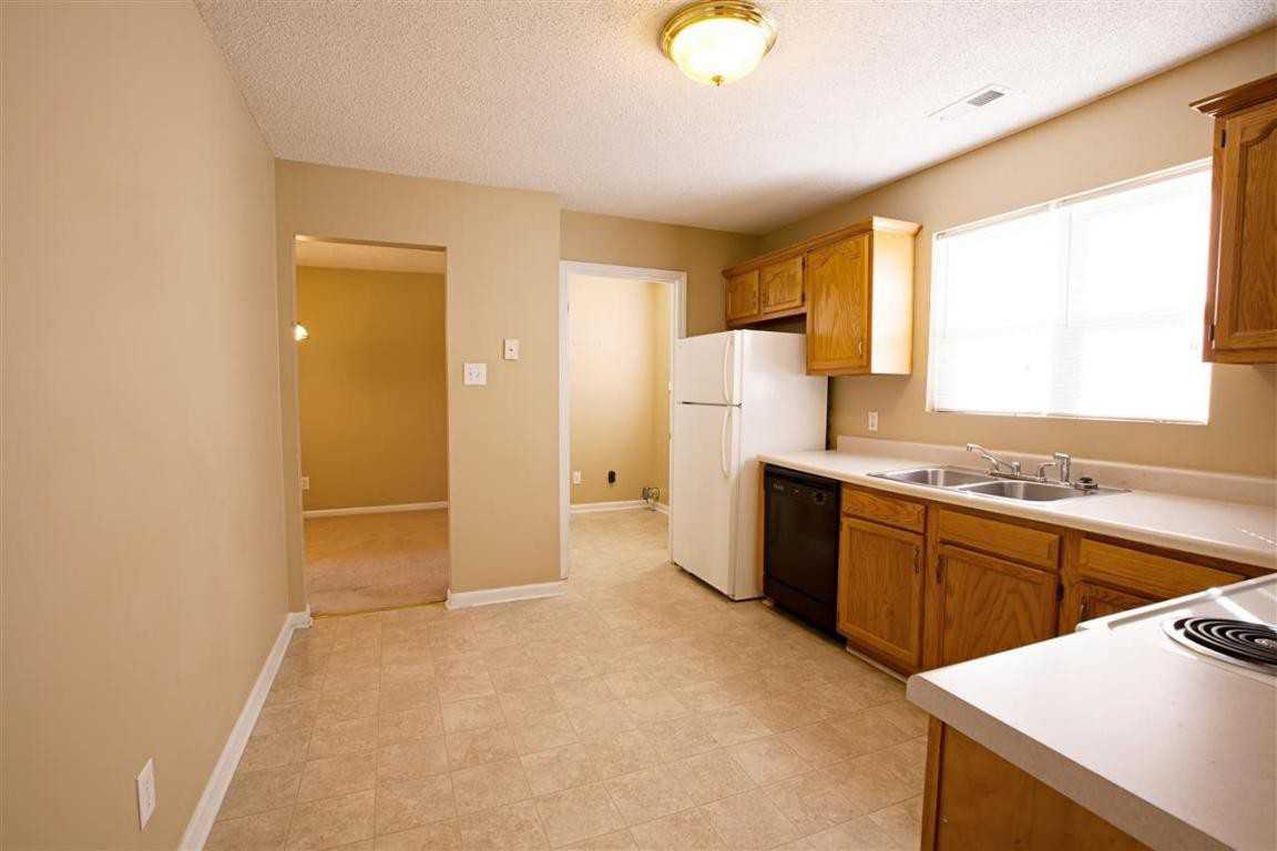 502 Thyme Court - Photo 3 of 5