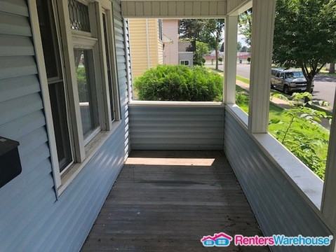 437 4th Ave S - Photo 2 of 21