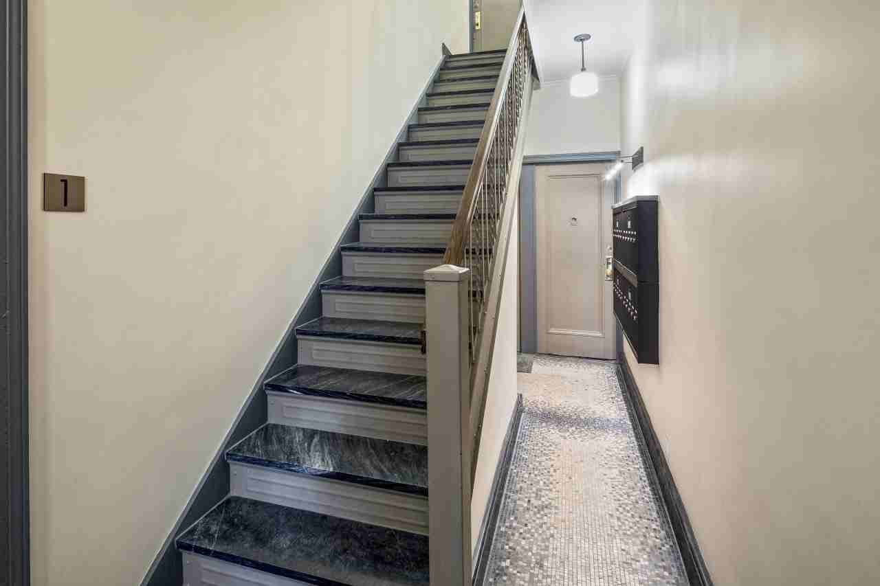 80.5 - 82 James St #4B - Photo 2 of 2