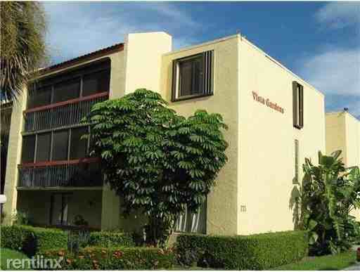 733 SE 1st Way #310