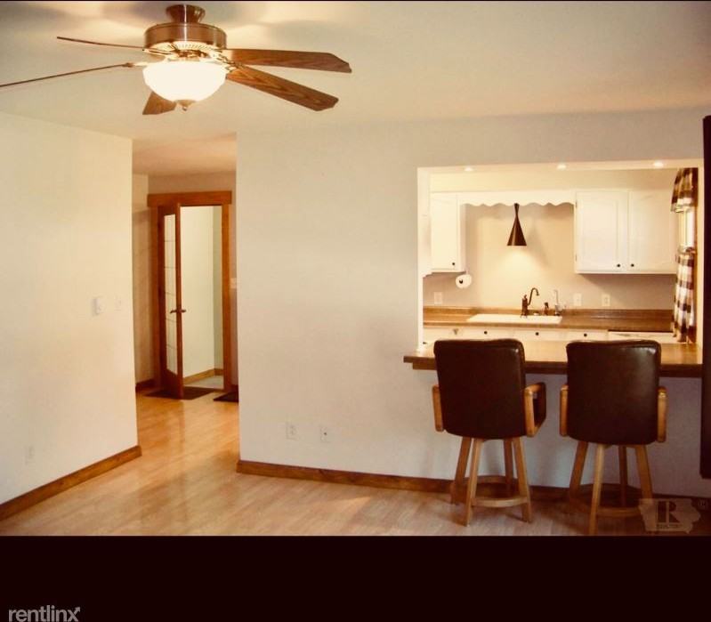 1008 S 3rd St - Photo 2 of 13