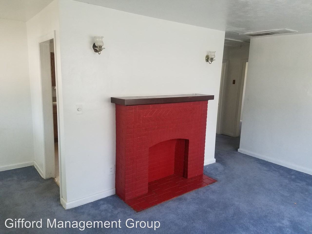 1048 Lindenwood Ave - Photo 3 of 7