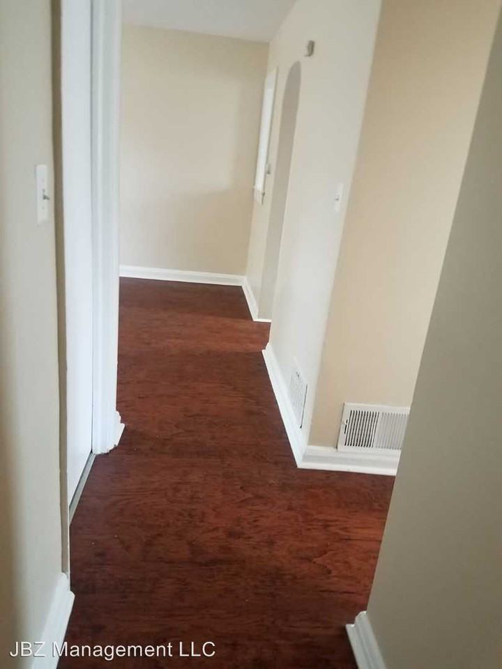 7507 Lange St - Photo 3 of 9