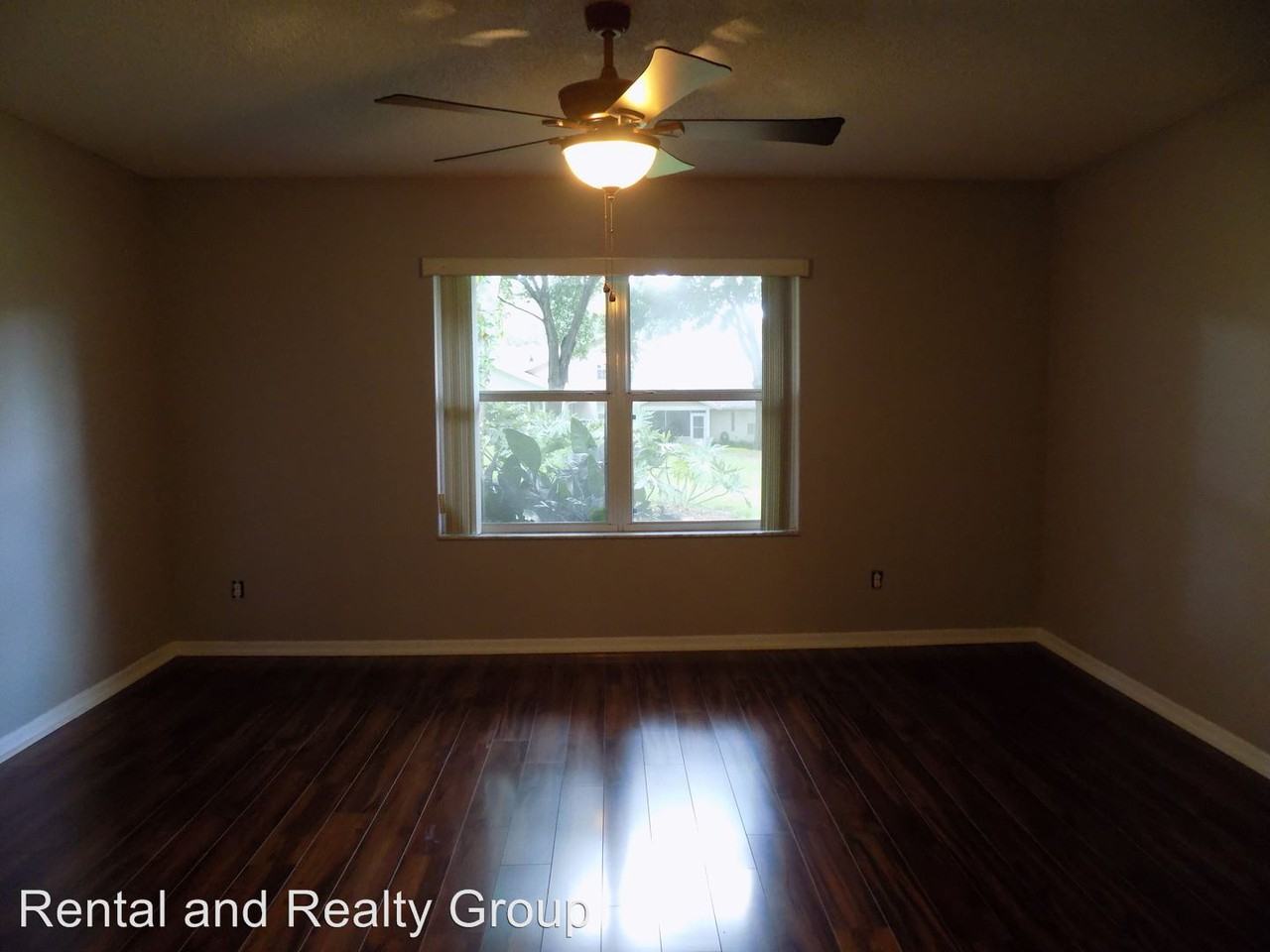 8734 Village Green Blvd - Photo 3 of 12