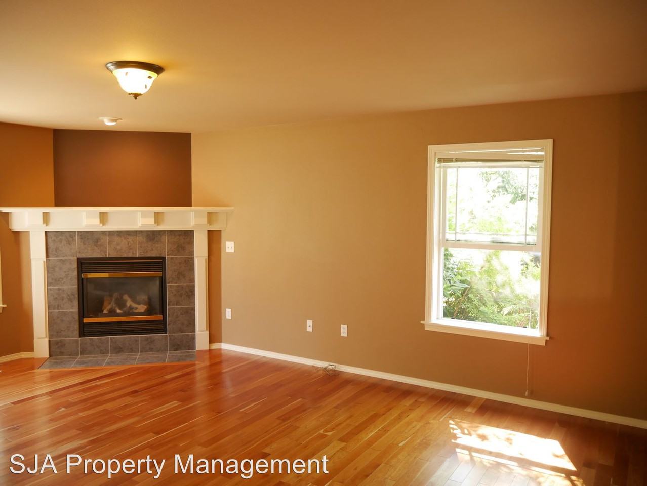 8428 230 Way NE - Photo 3 of 14