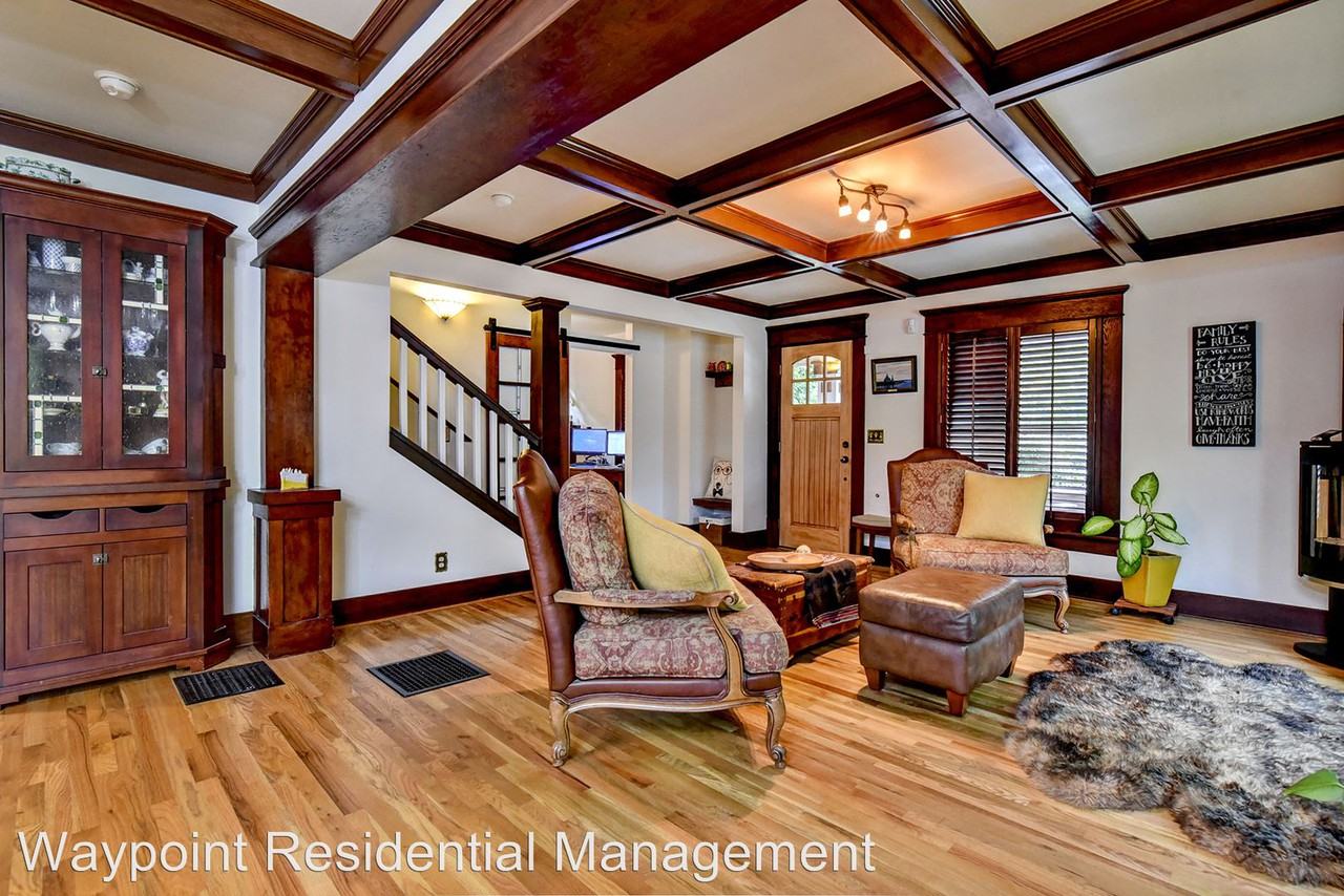 1201 N 21st St - Photo 3 of 27