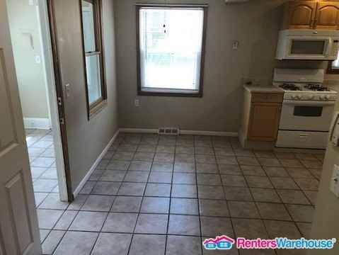 920 9th Ave S - Photo 2 of 24