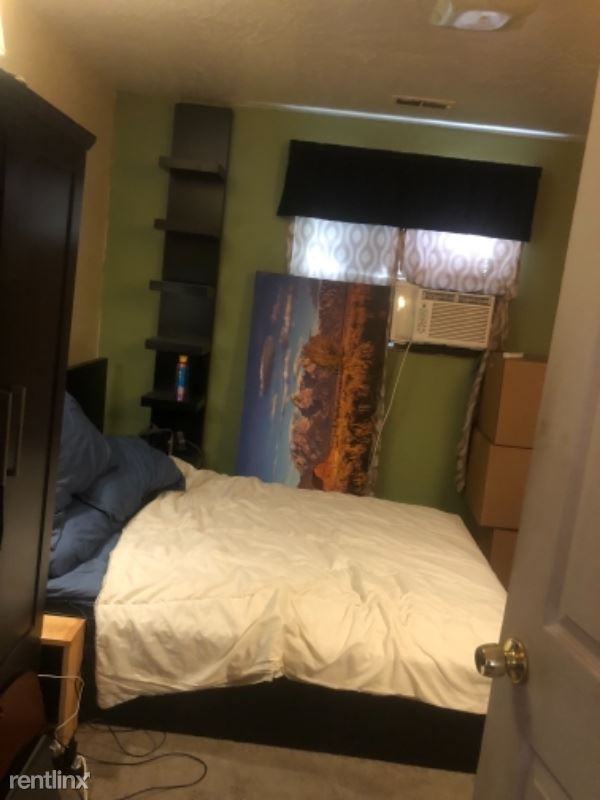 248 Smith Ave SE - Photo 3 of 6