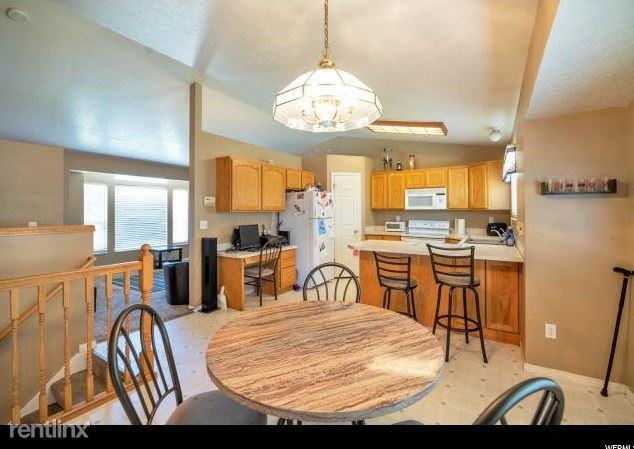 1932 N 810 W - Photo 3 of 17