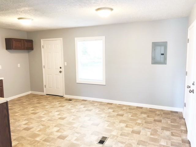 3714 Decamp Dr - Photo 3 of 11