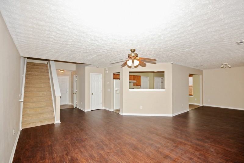 1210 Andrews Dr - Photo 3 of 25