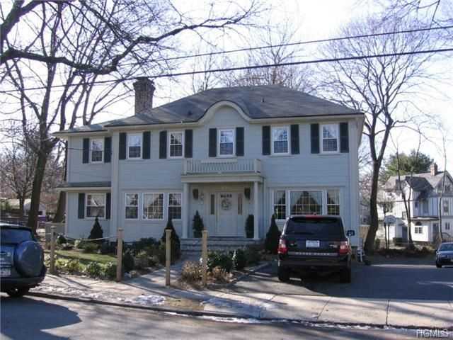 170 Larchmont Ave - Photo 2 of 16