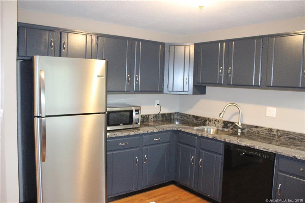 7 Ambassador Dr - Photo 3 of 30