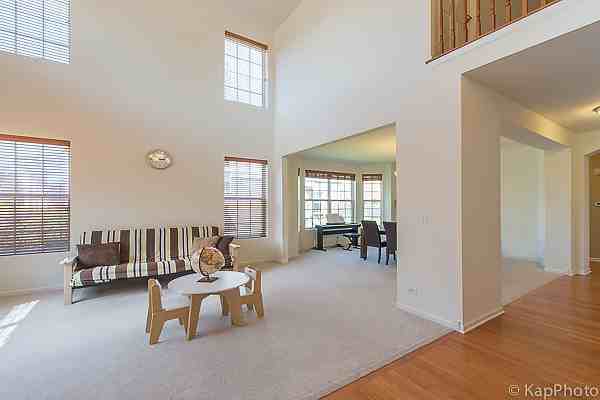 125 N Spruce Ave - Photo 2 of 22