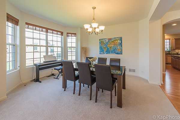 125 N Spruce Ave - Photo 3 of 22