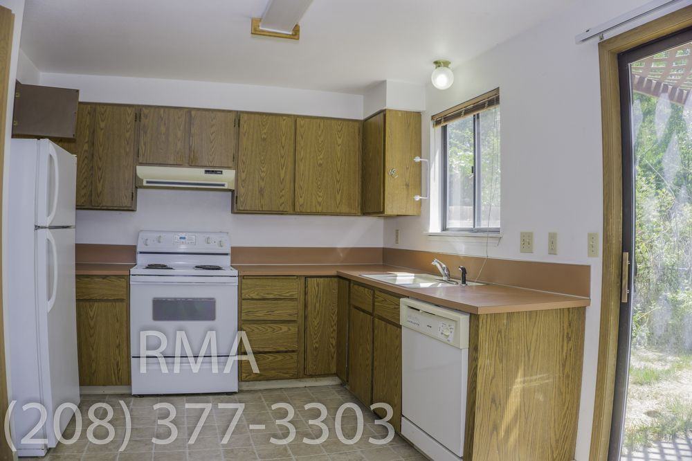 4319 Rose Hill Ct - Photo 3 of 7