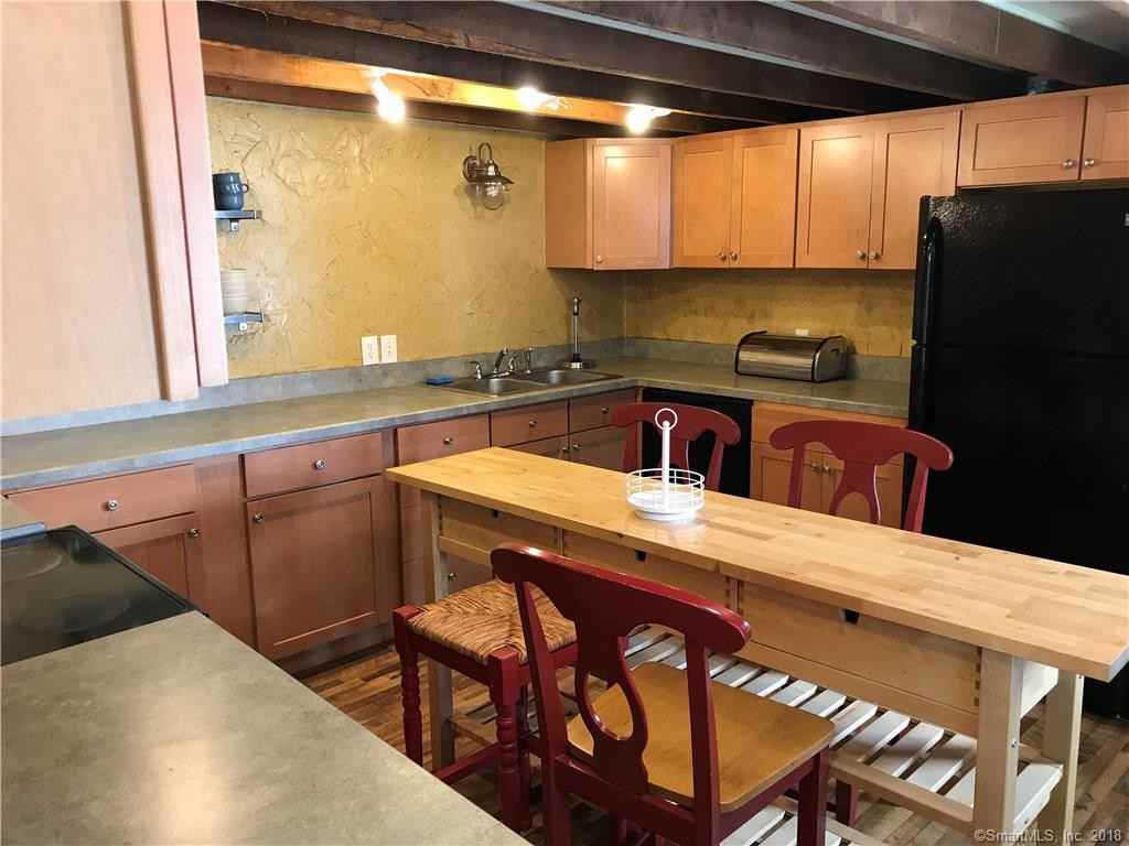 1187 Mt Carmel Ave - Photo 2 of 20
