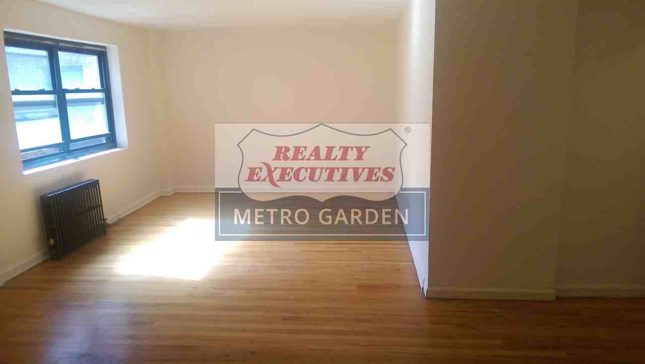 62-09 Woodhaven Boulevard #2B - Photo 3 of 26