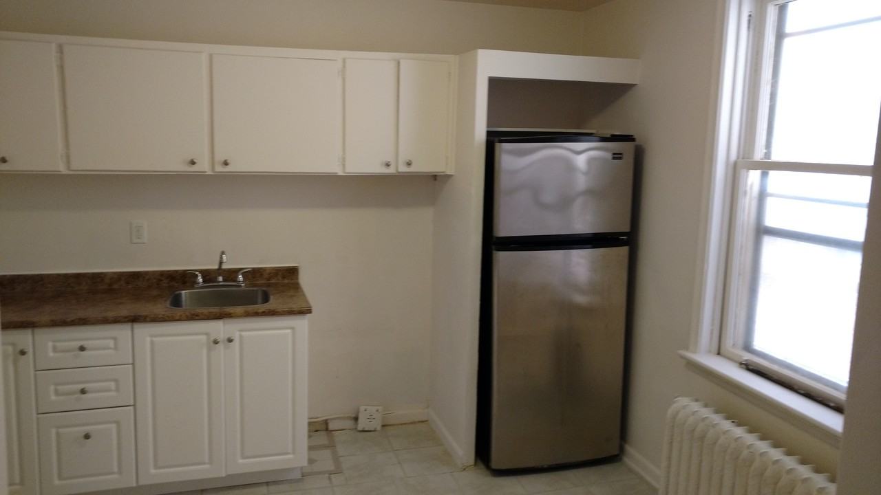 257 Daly Avenue #4 - Photo 5 of 6