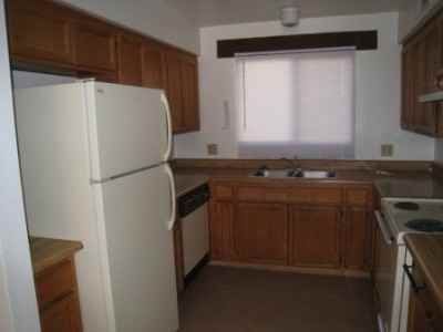 3318 E Water St - Photo 2 of 8