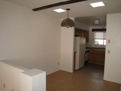 3318 E Water St - Photo 3 of 8