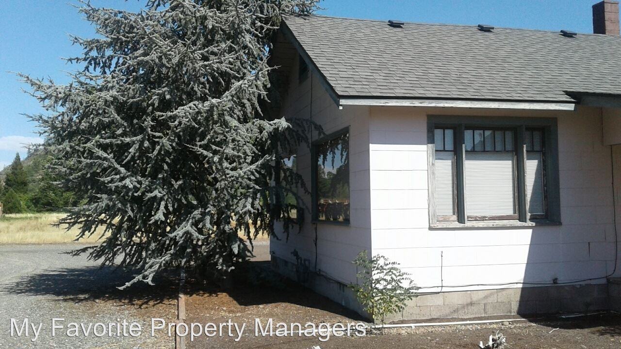 175 Rogue River Hwy - Photo 3 of 6