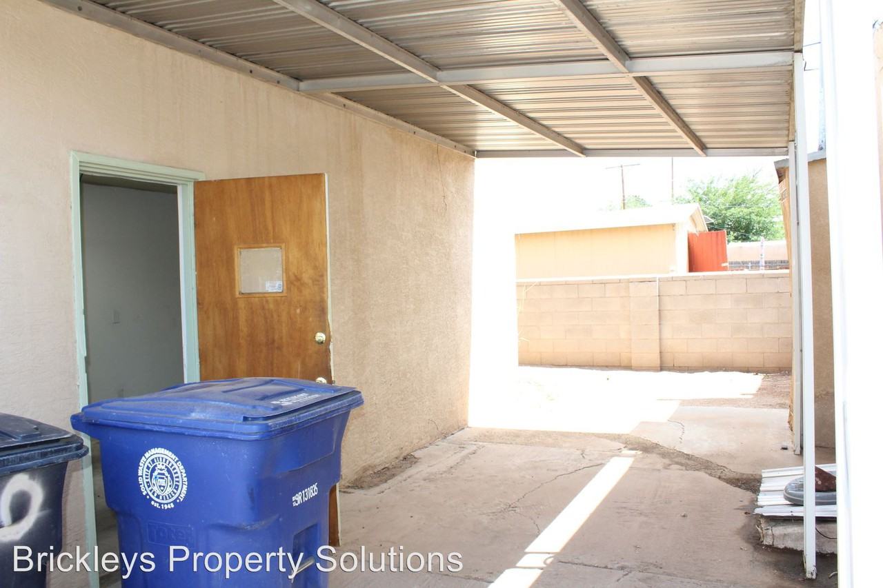 820 Ortiz Dr NE - Photo 3 of 14