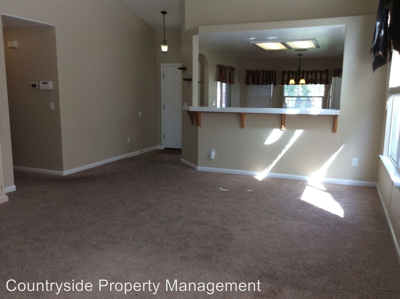 1624 Janni Way - Photo 3 of 16