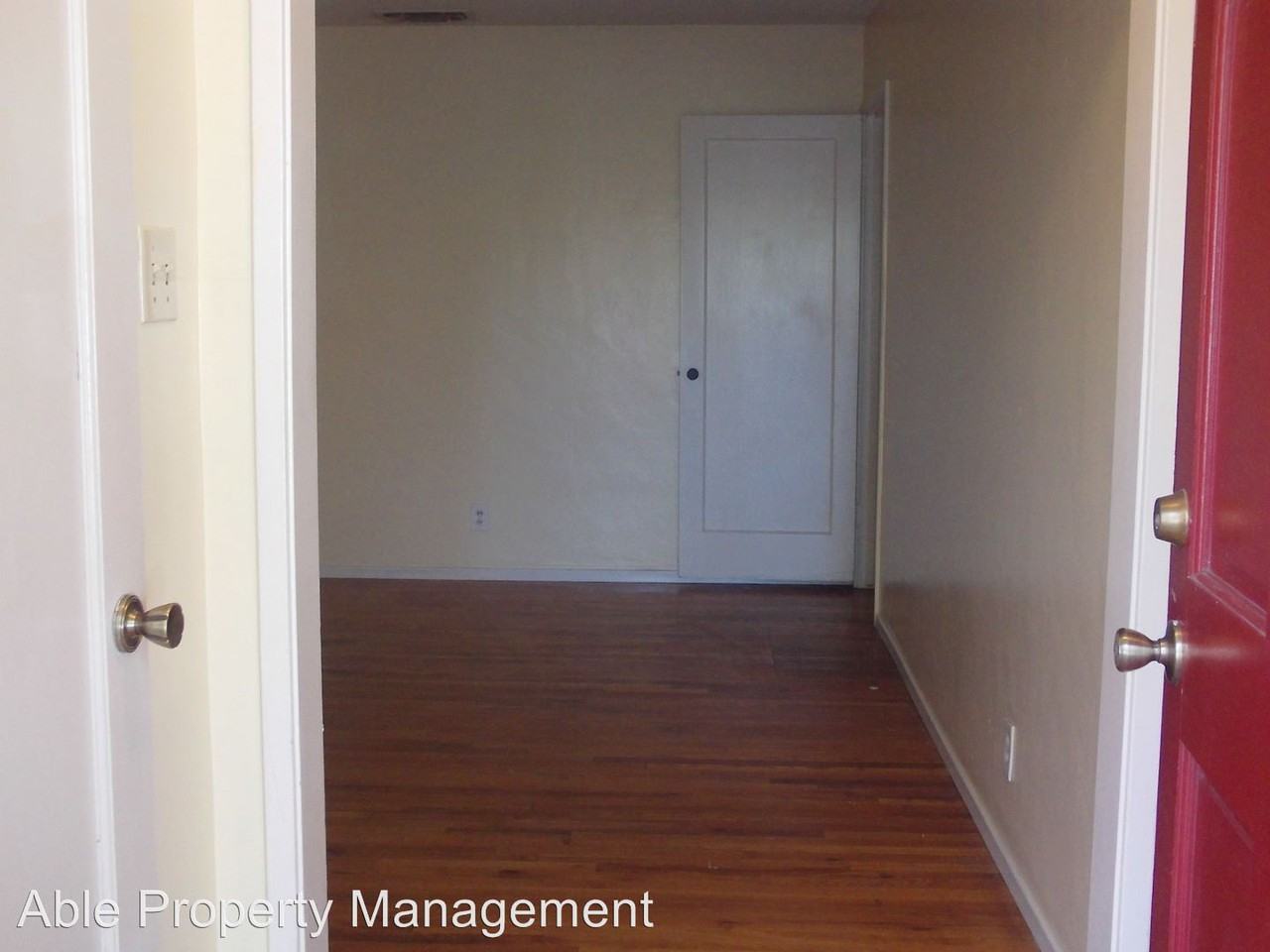 2407 Truxtun Ave - Photo 3 of 11