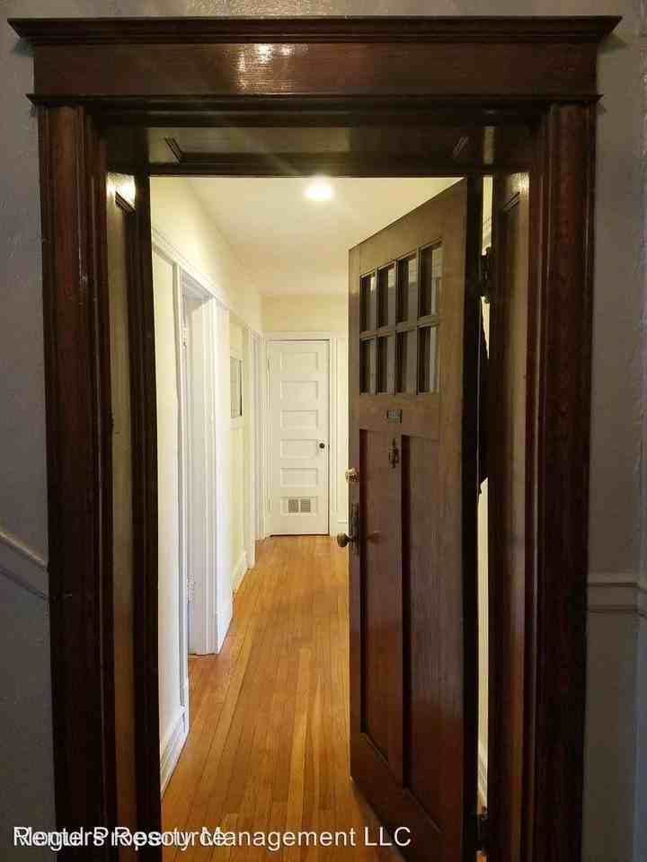 Saint Louis - Photo 2 of 16