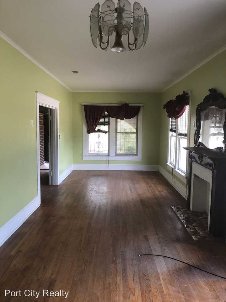 1956 Poland St - Photo 3 of 9