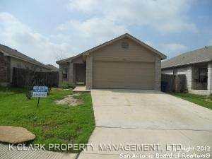 6219 Heathers Cove - Photo 2 of 8