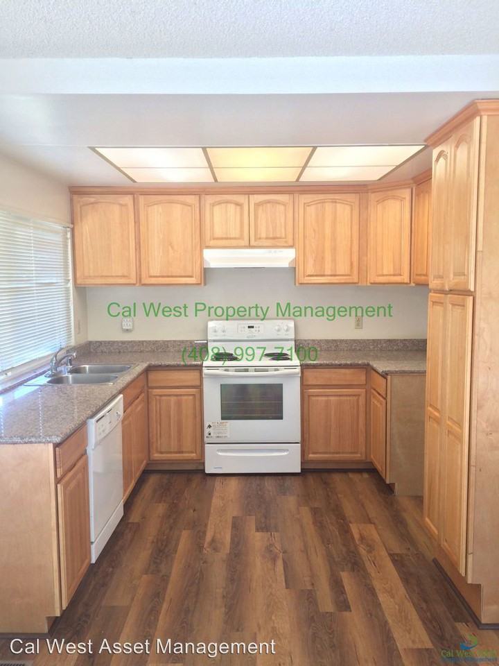 394 Avenida Abetos - Photo 2 of 18