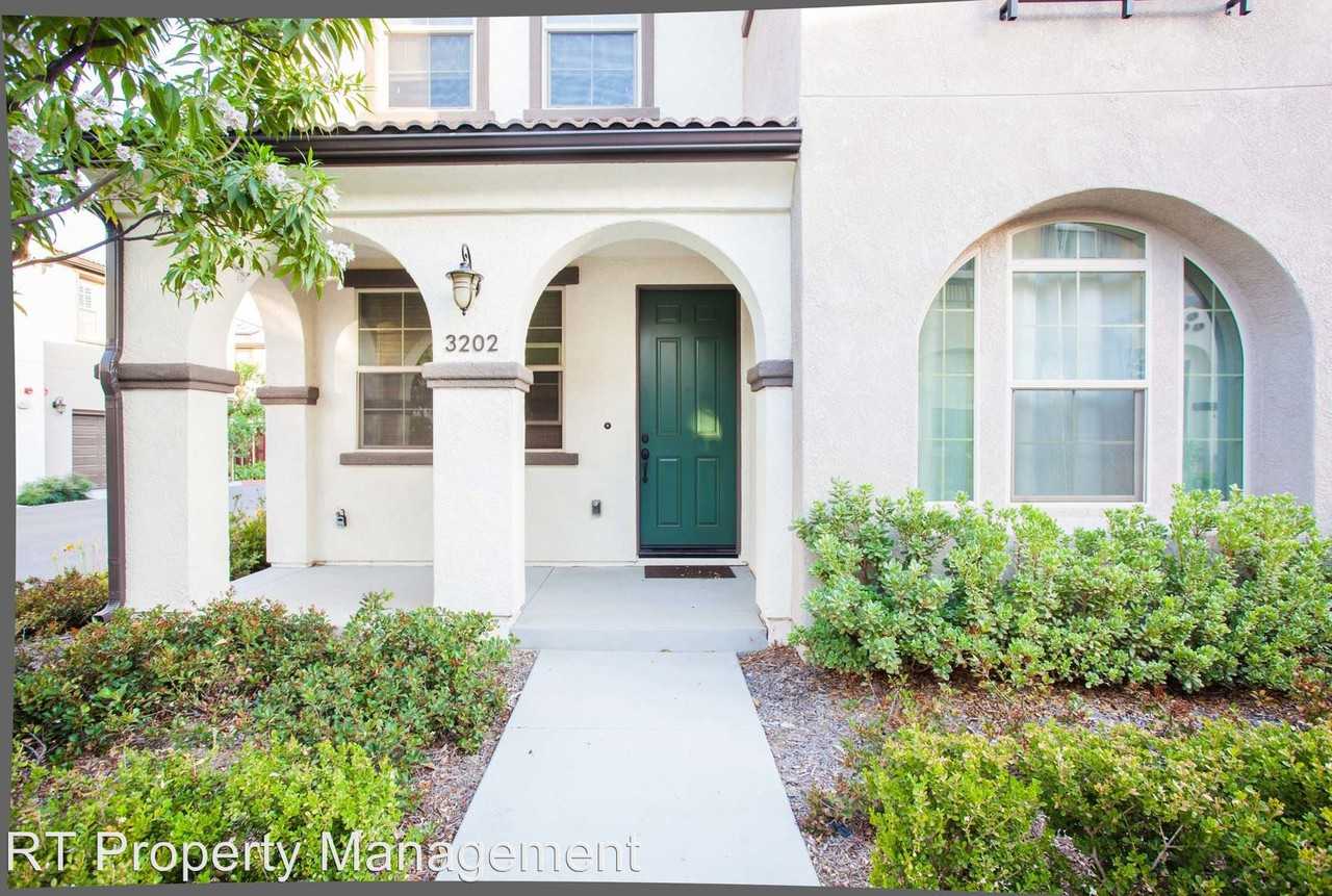 3202 Pebblebrook Rd - Photo 2 of 34