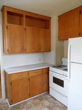 1777 Margaret St - Photo 3 of 11