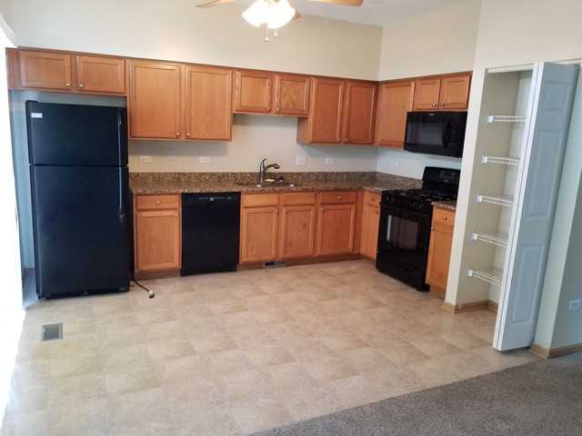 403 Gregory Ln - Photo 3 of 18