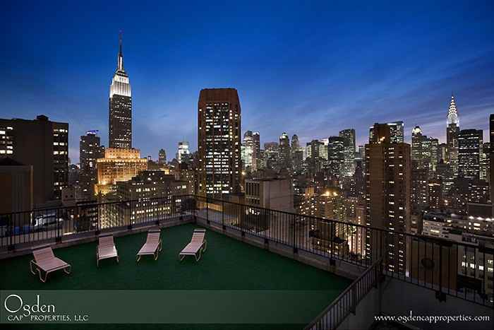 Windsor Court - Photo 3 of 13