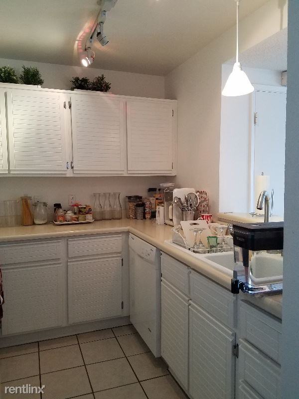 2434 Village Green - Photo 3 of 19