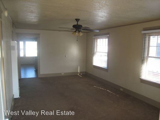 528 D St - Photo 2 of 10