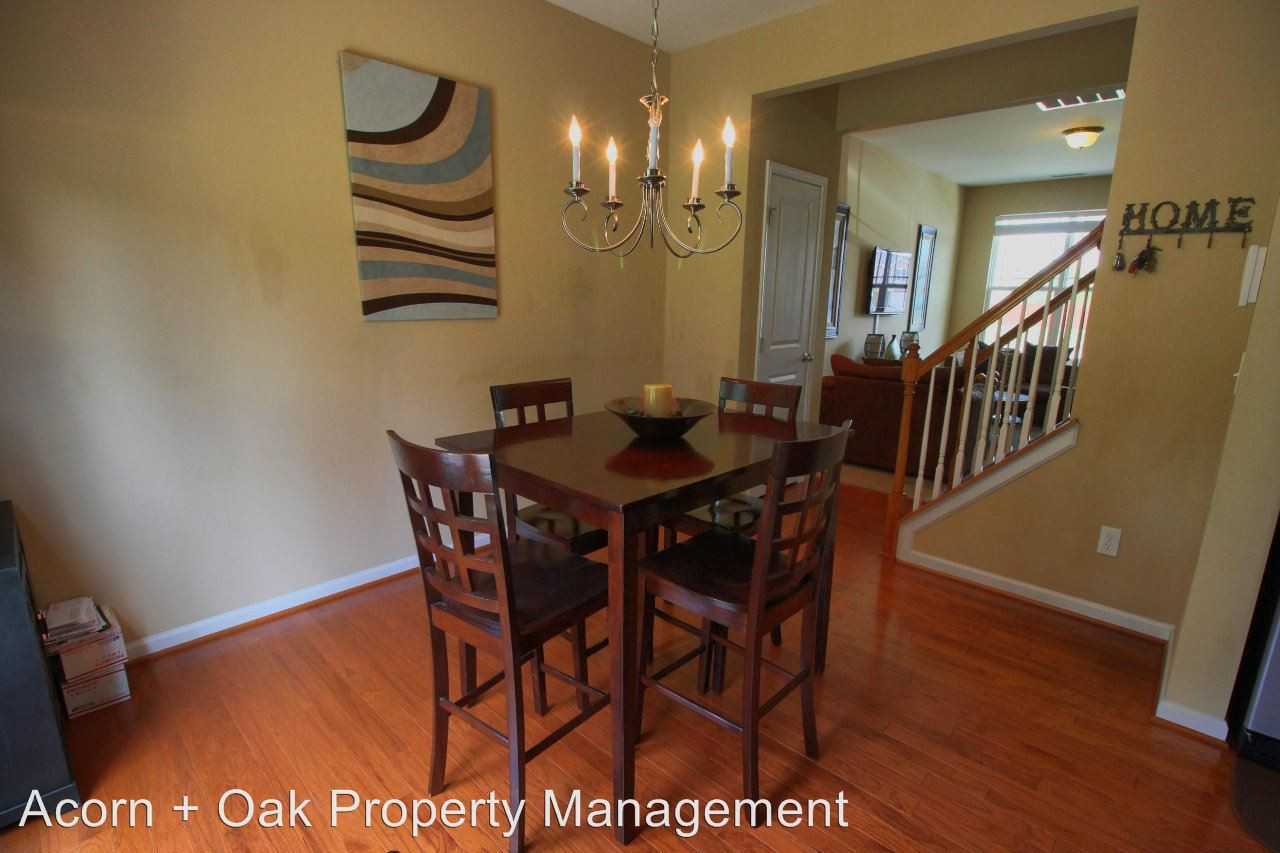 3305 Cardinal Lake Dr - Photo 3 of 11