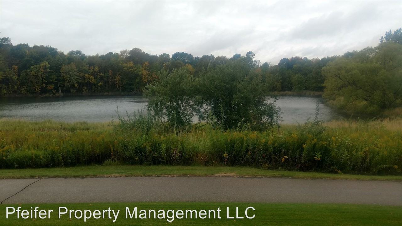 755 Willow Glen Dr - Photo 3 of 3