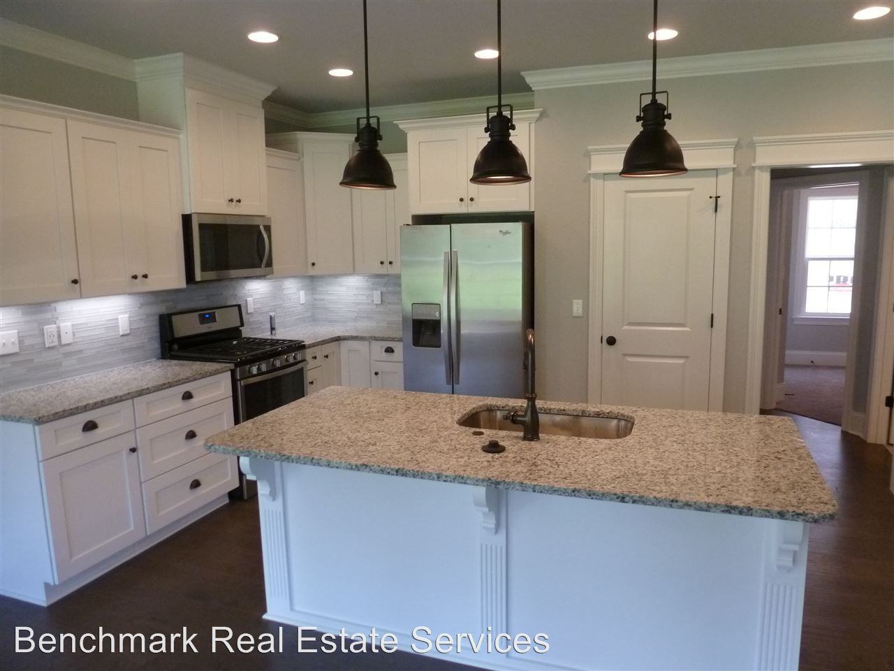 8740 Carr Ln - Photo 2 of 15