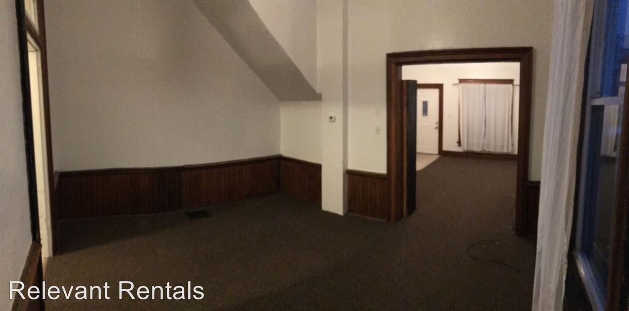 706 S Boots St - Photo 2 of 5