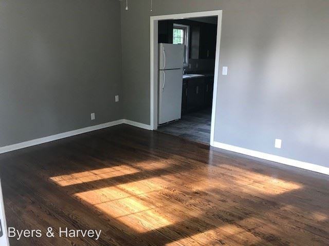 694 Shelton Ct - Photo 2 of 10