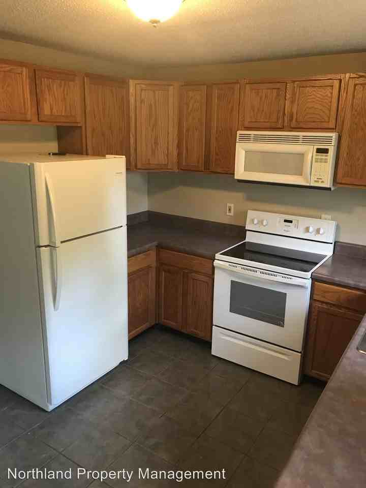 5123 N Lawn Ave - Photo 3 of 9