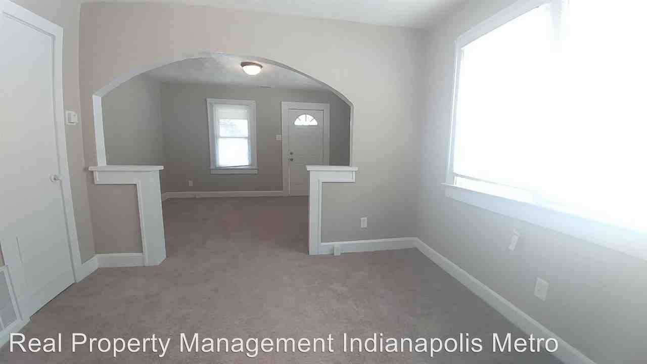 1836 E Minnesota St - Photo 3 of 8